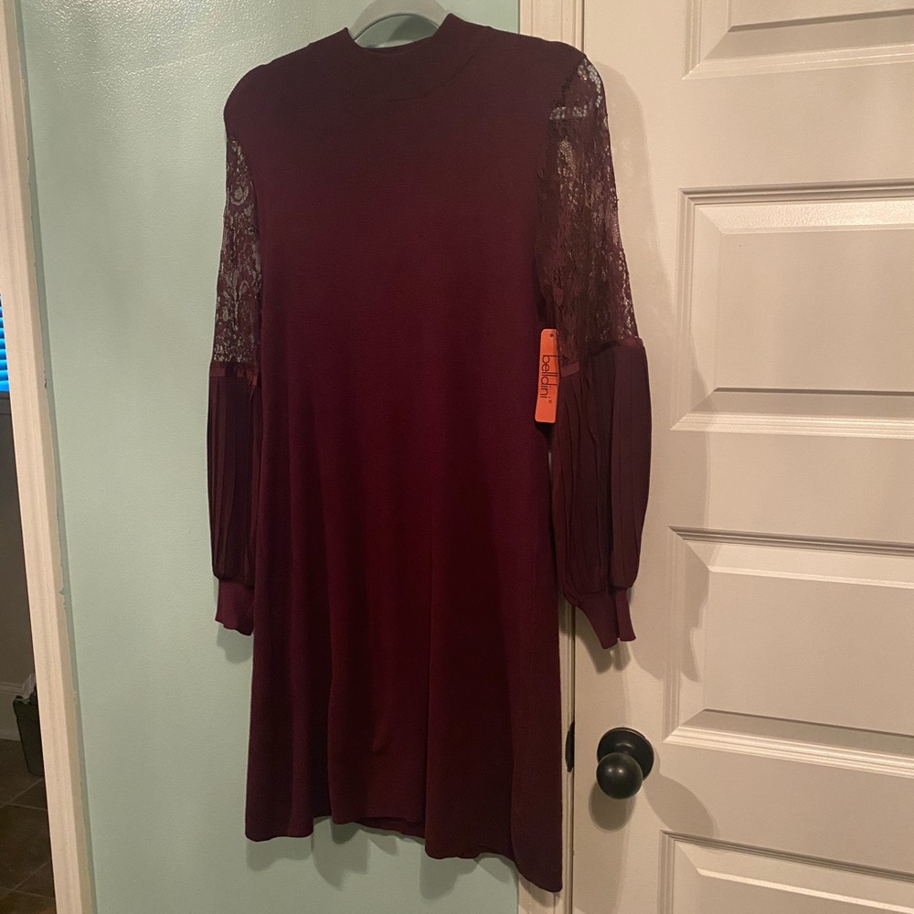 Bellini sweater dress burgundy with lace on sleeves size M. NEW